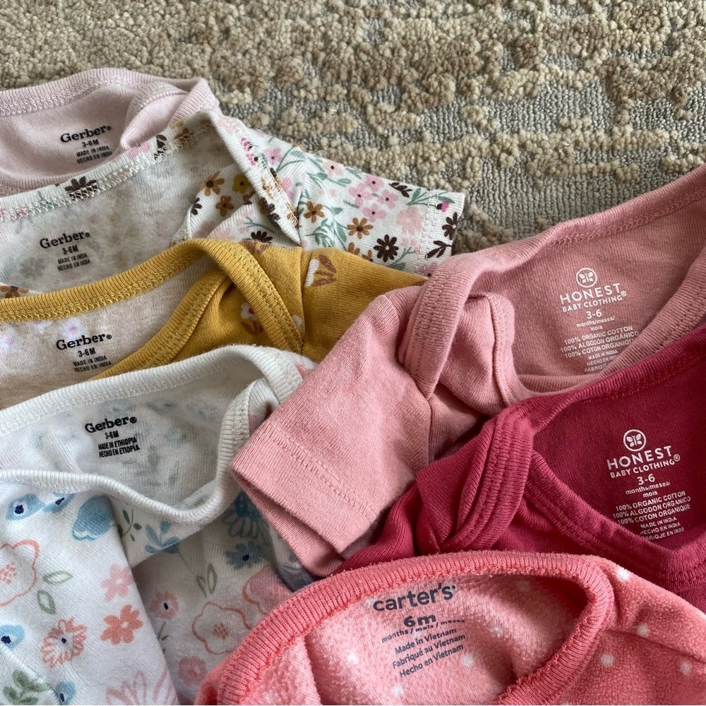 Gerber/Honest Baby/Carter’s 3-6 months Baby Girl Bundle of Onesies Footsie - Picture 9 of 9